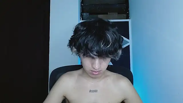 littlextreme live sex cam