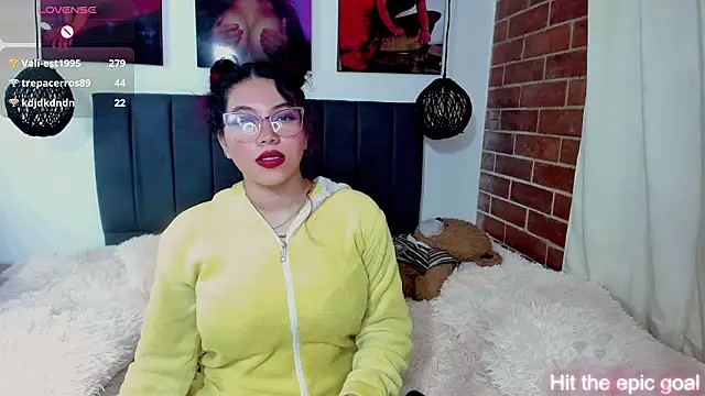 kyliejenner_hot's cam snapshot