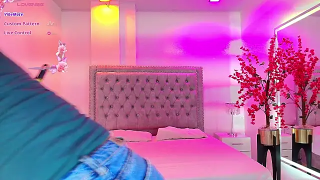 Lia_adamsss's cam snapshot