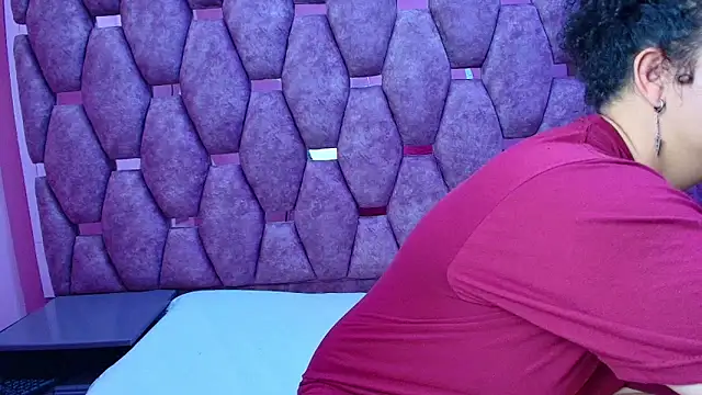 AlaSmith's cam snapshot