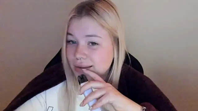 Lulu_Di's cam snapshot