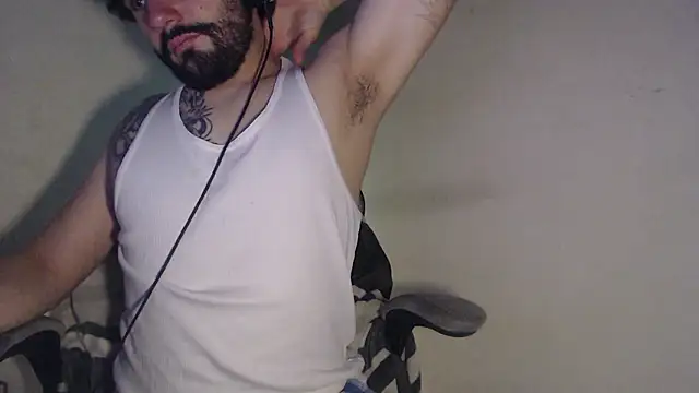 LuciferSantoryu live sex cam