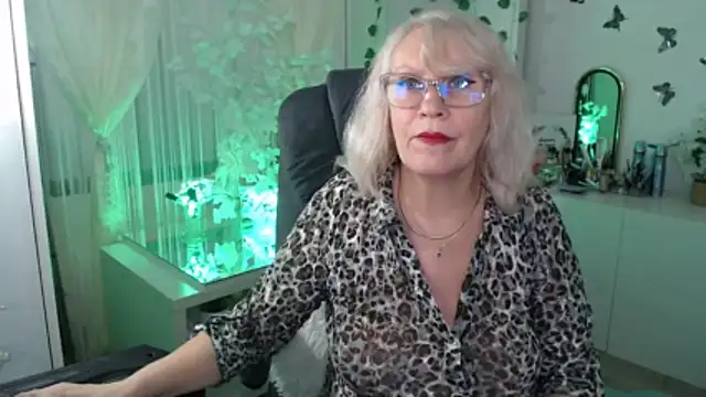 Ghertrude52's cam snapshot