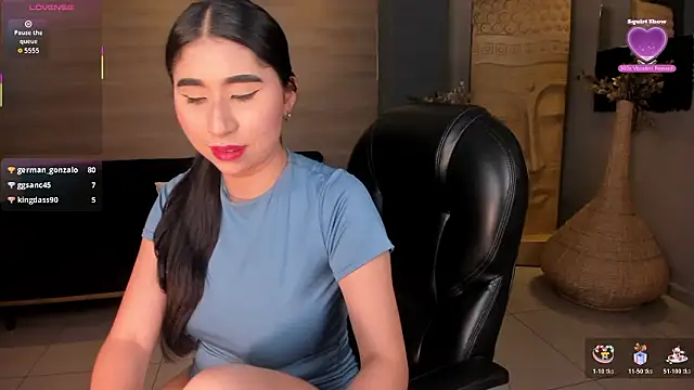 MayaMoretti_'s cam snapshot