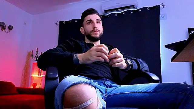 MightyAaron66's cam snapshot