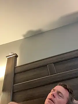 DILFiGuess1's cam snapshot