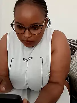 sexy-rema's cam snapshot