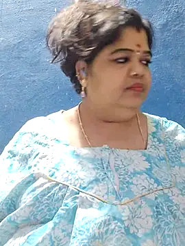 tamilthanushri live sex cam