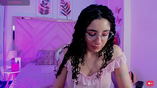 DemiJones_'s cam snapshot