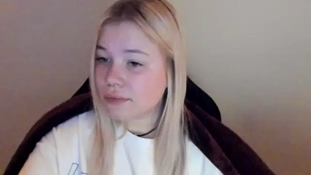 Lulu_Di's cam snapshot