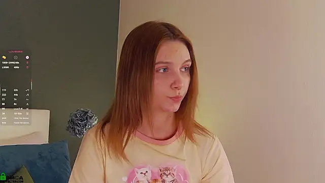 SaraHearts live sex cam