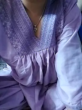 yaminicamms's cam snapshot