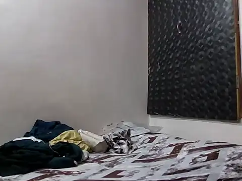 Lovelycouple25 live sex cam