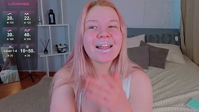 PinkyYoungPie's cam snapshot