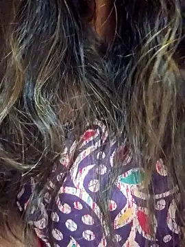 sexyindi_couple's cam snapshot