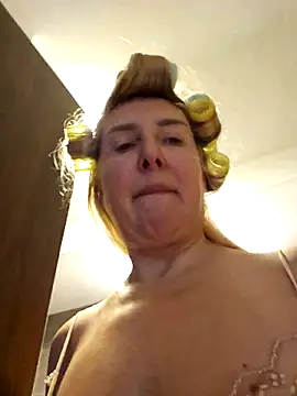 MariaRichi_'s cam snapshot