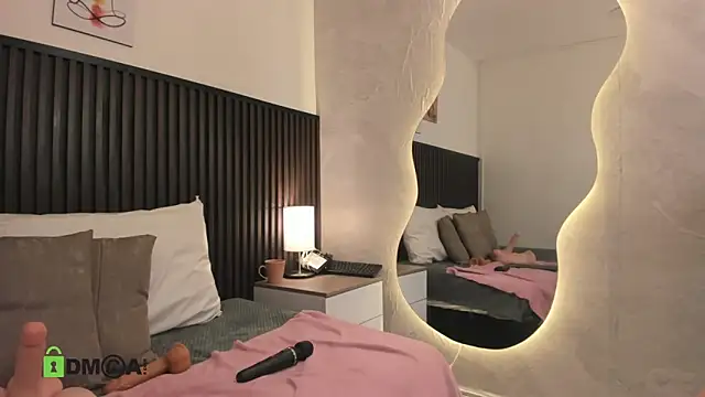 alahia_mellers's cam snapshot