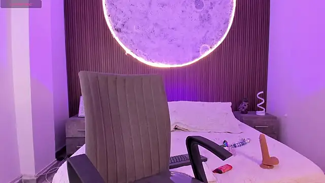 IvannaVolk_'s cam snapshot