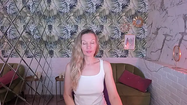 NancyGrace's cam snapshot