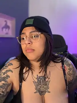 miacanela_xo's cam snapshot