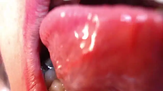 NahomiiPriestt's cam snapshot