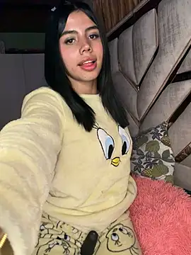 Laura-Khalifa live sex cam