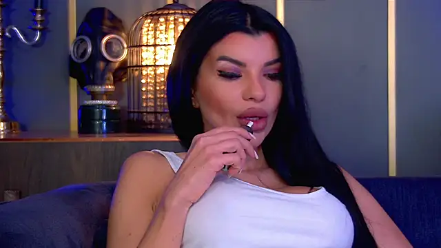 EleniaDevons live sex cam