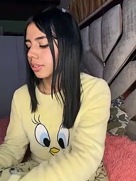 Laura-Khalifa live sex cam