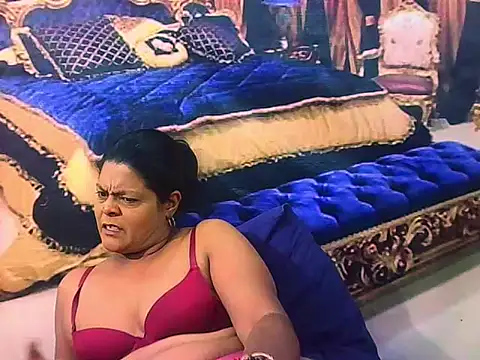 indianCherryPie's cam snapshot