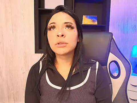 CRISTAL_VIOLETA's cam snapshot