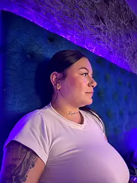 Megaan__More's cam snapshot