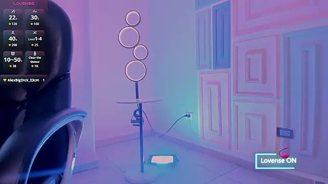 MaddisonLowe live sex cam