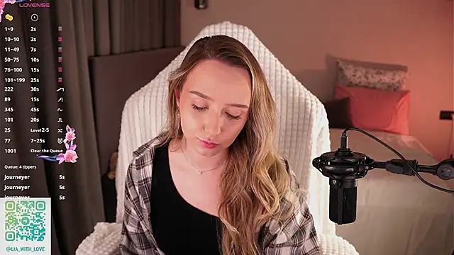 HollisBeckett live sex cam