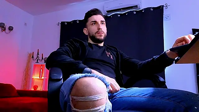 MightyAaron66's cam snapshot