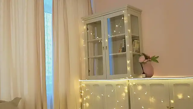 Alisia_Mars's cam snapshot