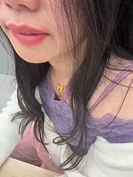 ella-ys's cam snapshot