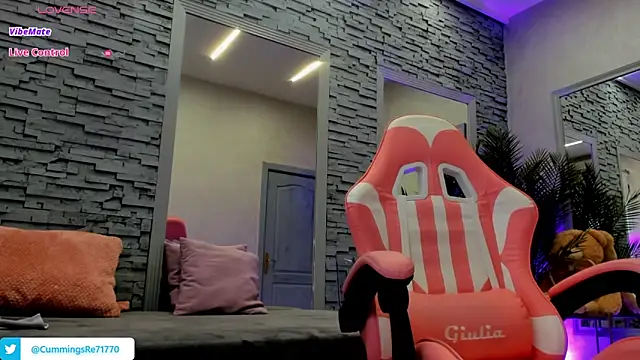 Reina_Cummings's cam snapshot