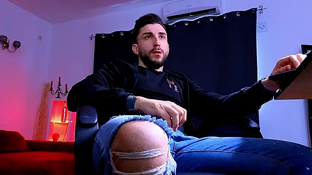 MightyAaron66's cam snapshot