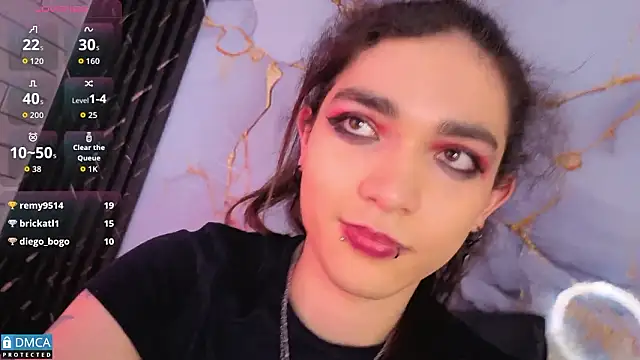 MaeveKuro live sex cam