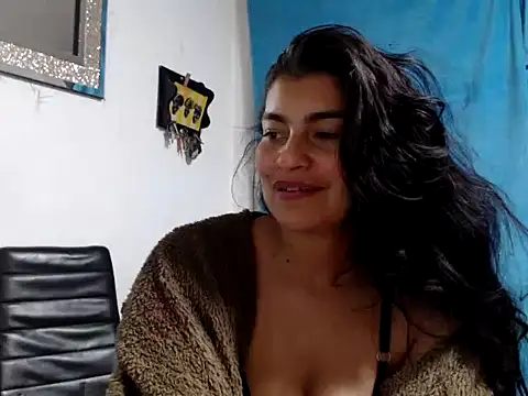 Scarlett_Hot69's cam snapshot