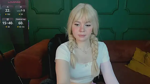 mellybloom's cam snapshot