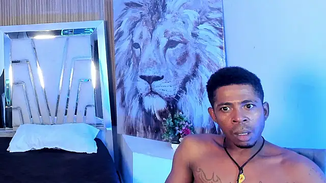 AndresPalacios_'s cam snapshot