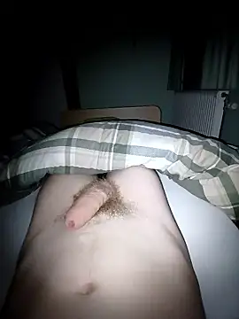 Knuffelbeertje20's cam snapshot