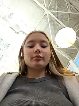 VineraSweet's cam snapshot