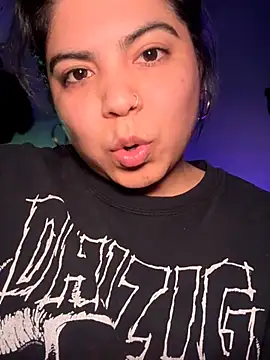 kimmiakiss22's cam snapshot