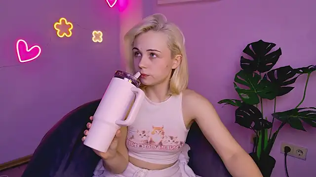 ElenaMonroe's cam snapshot