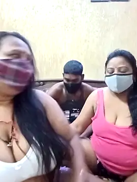 LoveOnStream's cam snapshot