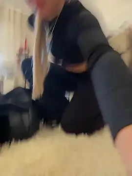 LikaCat's cam snapshot