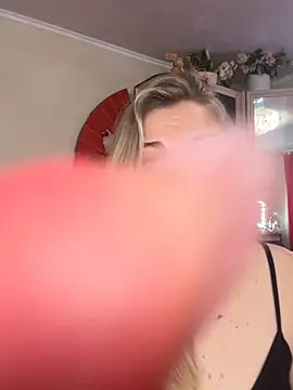 Nayvessa live sex cam