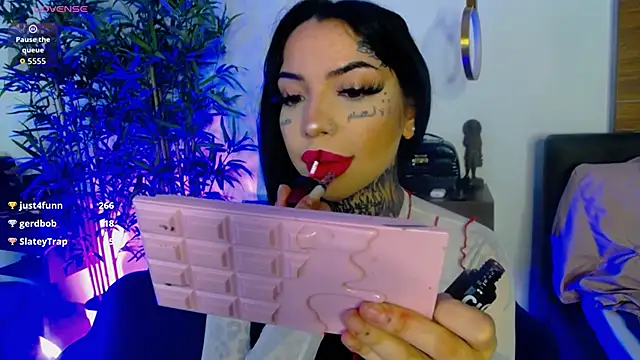 CreamyInkky_'s cam snapshot